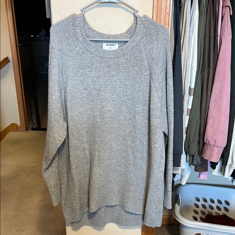Old Navy Gray Knit Sweater